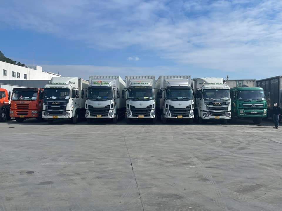 Cho thuê xe tải, container, mooc - Logistics Hoàng Gia BN - Công Ty Cổ Phần Hoàng Gia BN